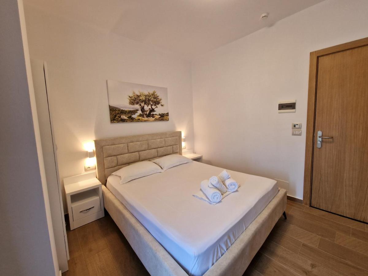 Queen Margaret Seaside Hotel Ksamil